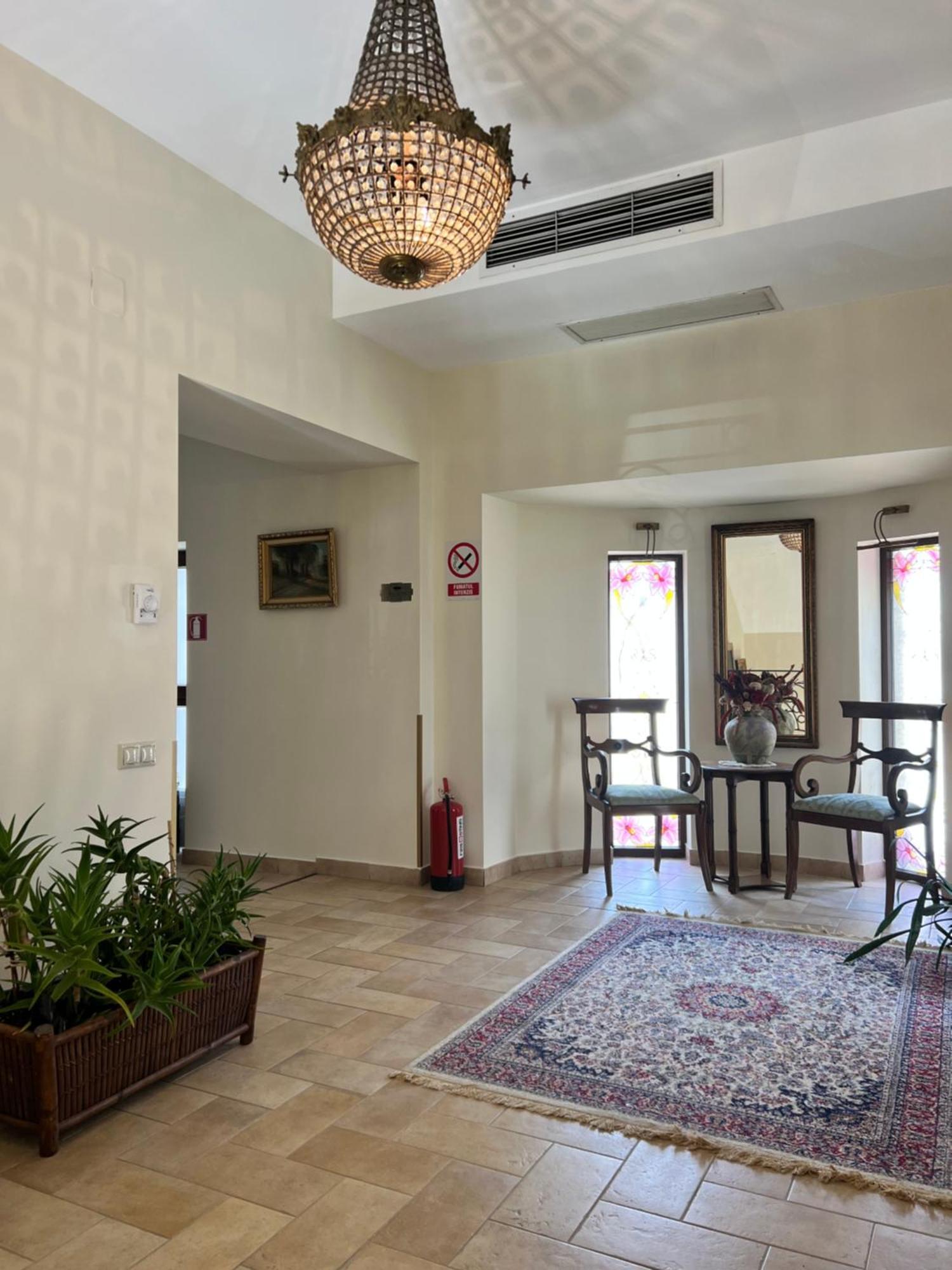 Park Villa - Boutique Hotel Timişoara Exteriör bild