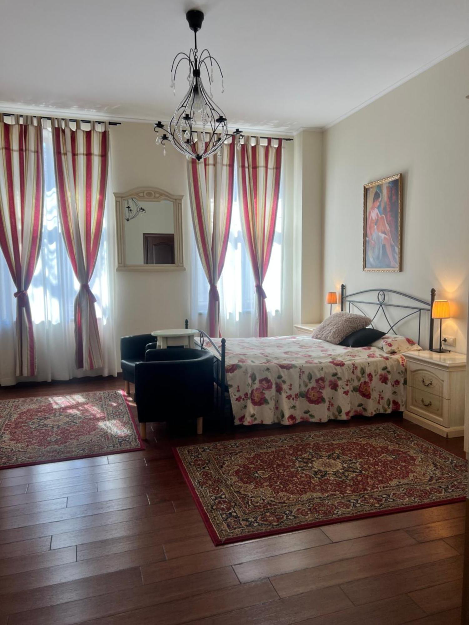Park Villa - Boutique Hotel Timişoara Exteriör bild