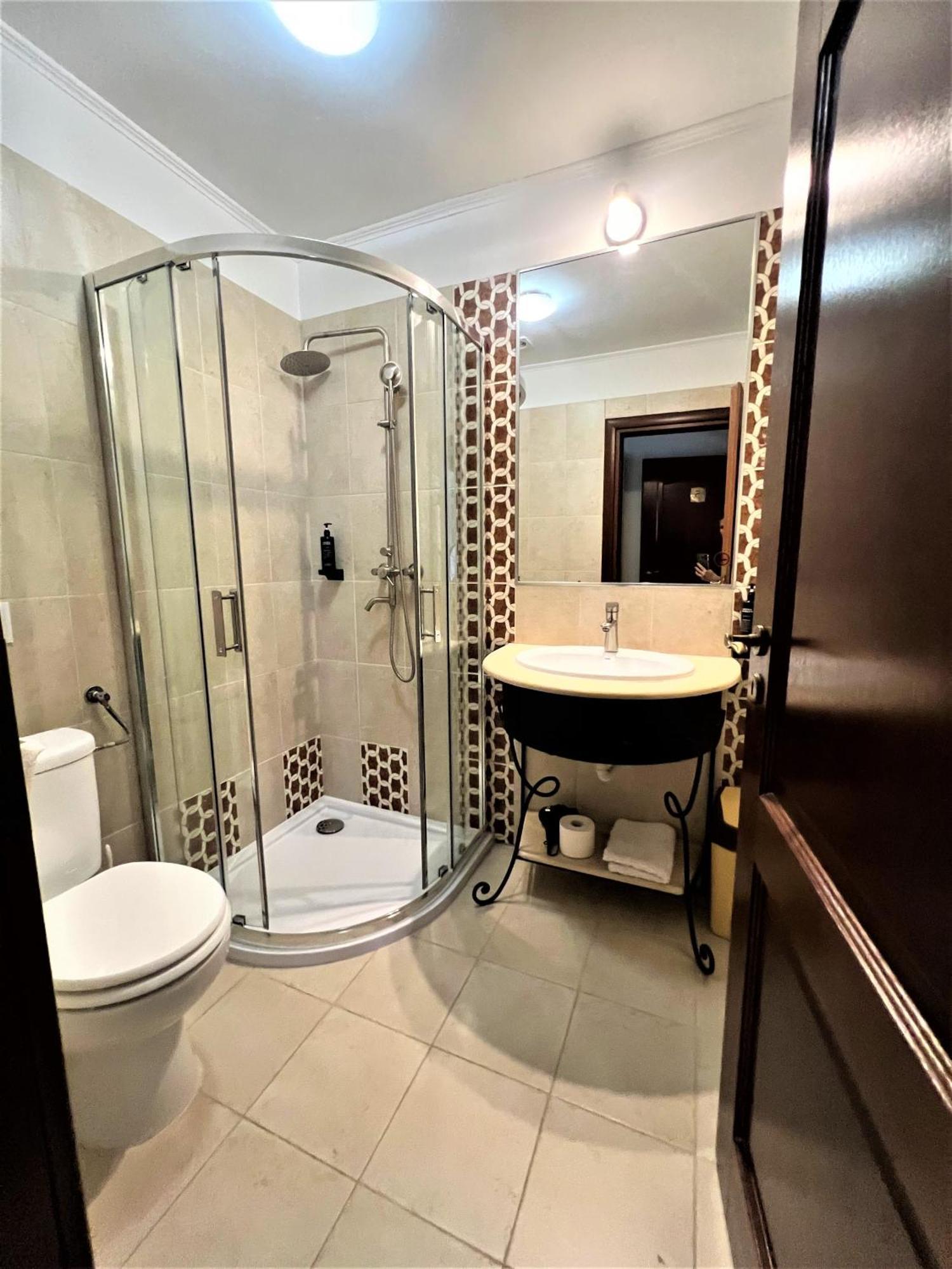Park Villa - Boutique Hotel Timişoara Exteriör bild