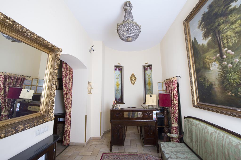 Park Villa - Boutique Hotel Timişoara Exteriör bild