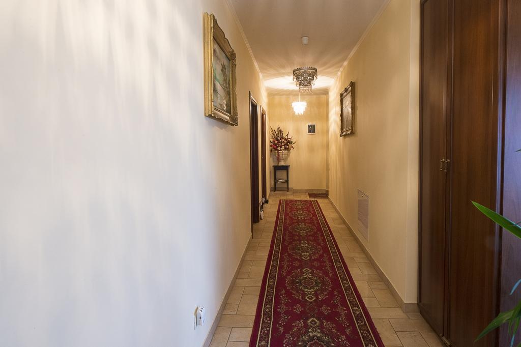 Park Villa - Boutique Hotel Timişoara Exteriör bild